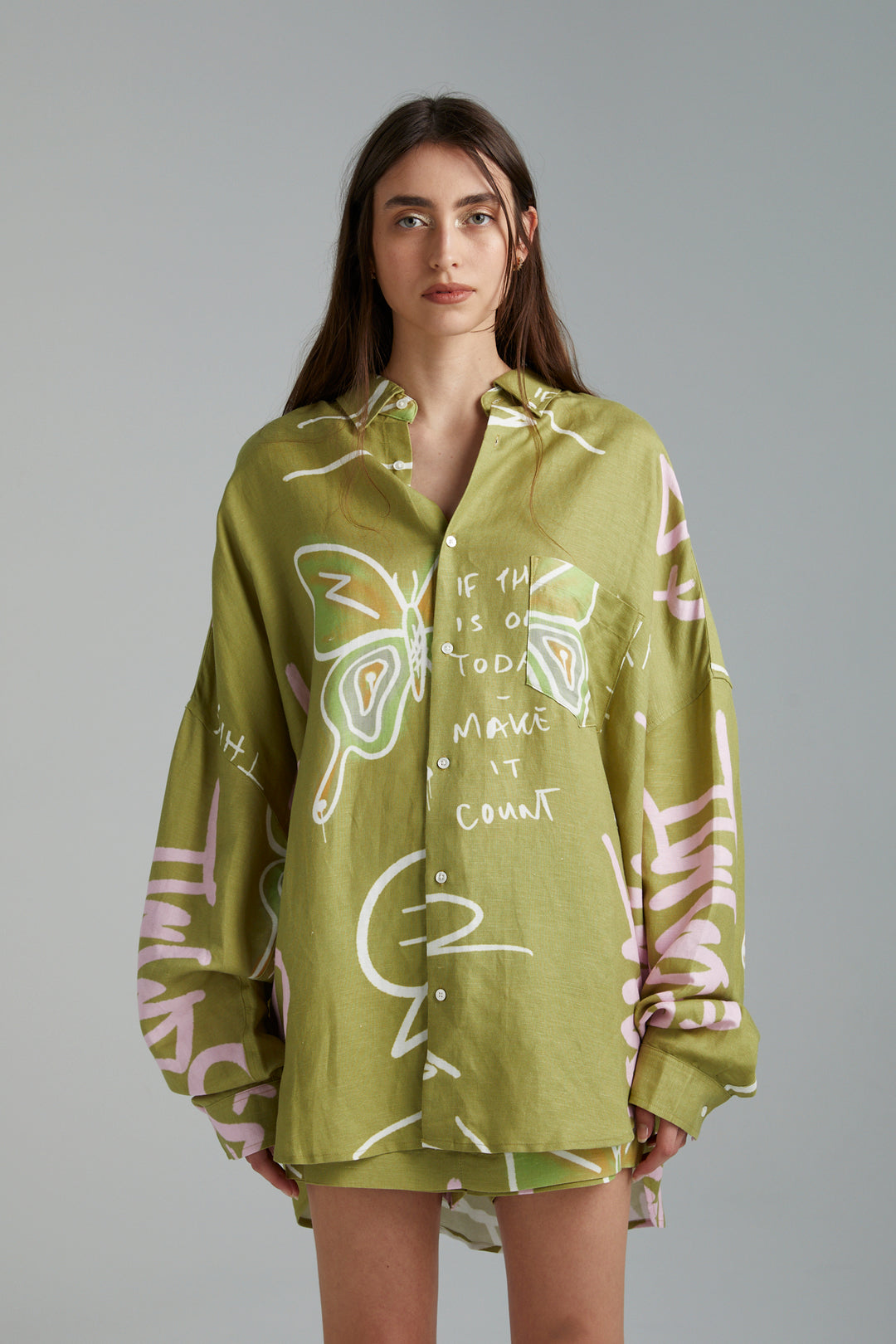 Summi Summi oversized LS shirt- graffiti butterfly khaki