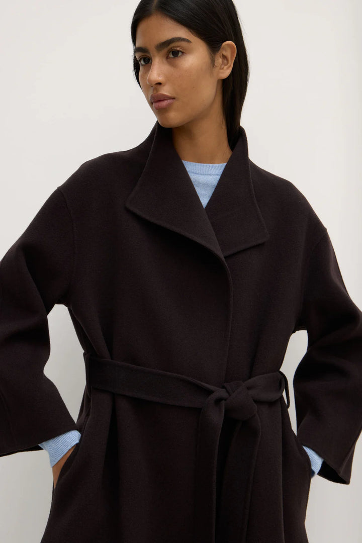 Assembly label Kinsley coat