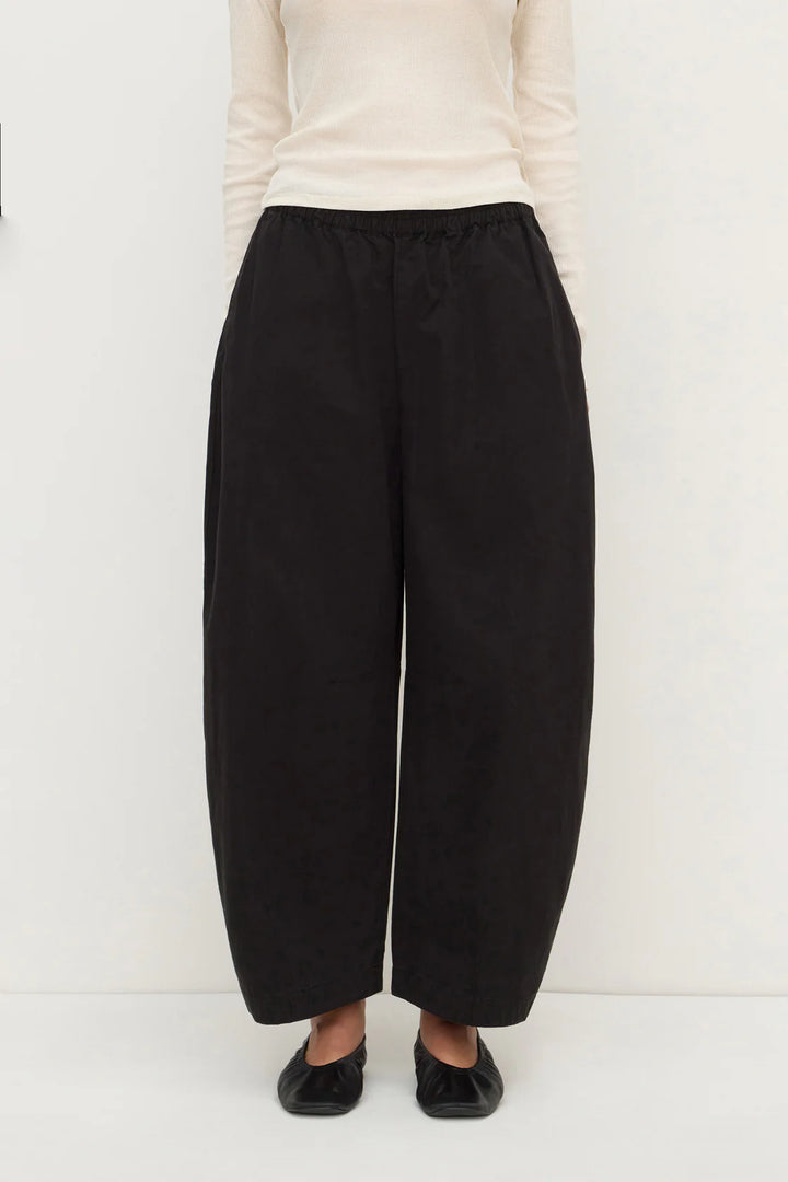 Assembly label Lola barrel pant- black